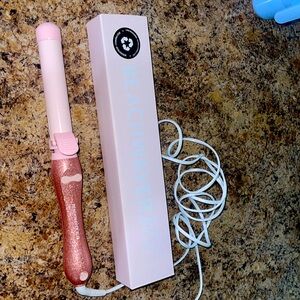 Beachwaver 1.25” limited pink glitter. New. Works perfectly.